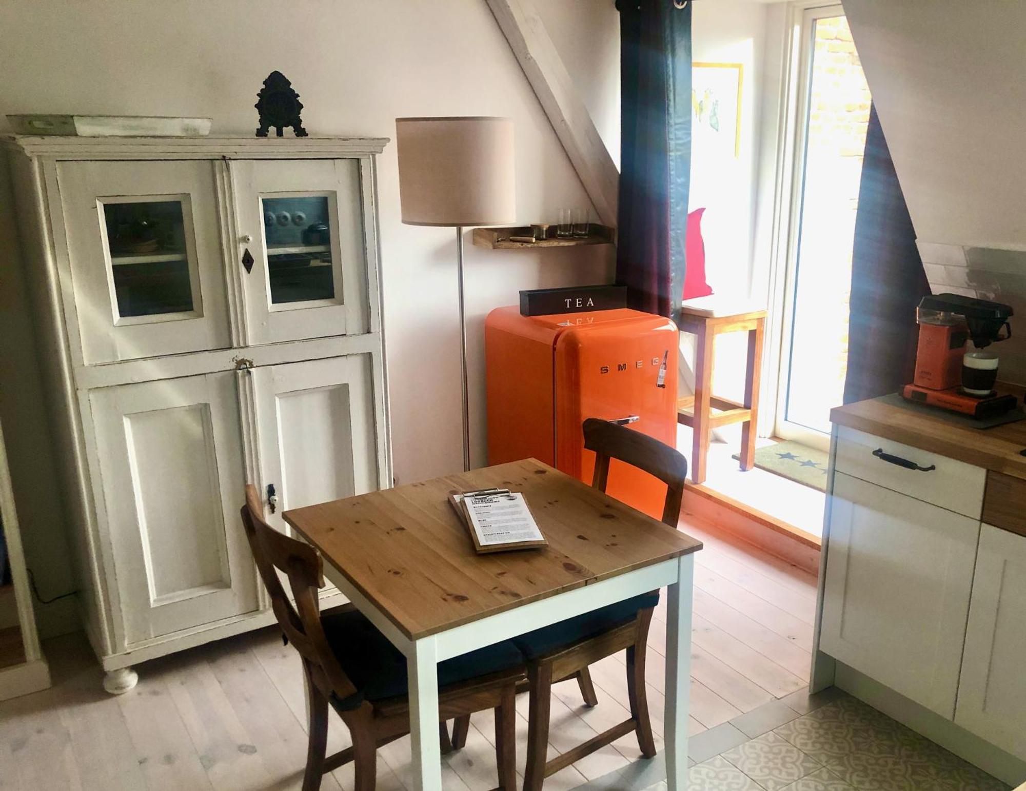 Gaestehaus Kajuete Direkt Am Wasser Friedrichstadt Quarto foto